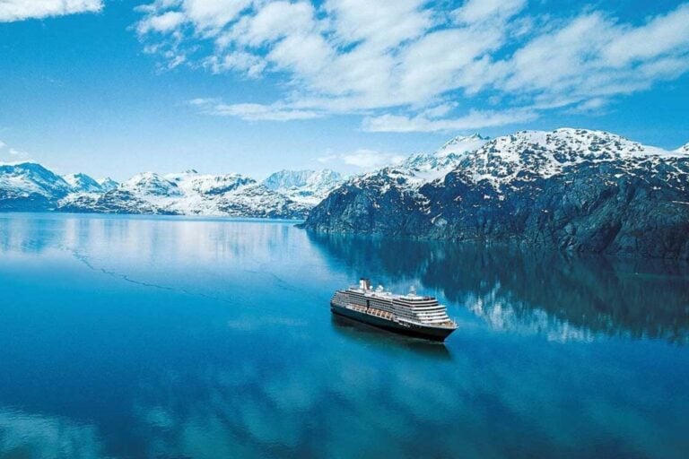 Alaska glacier cruise scenery